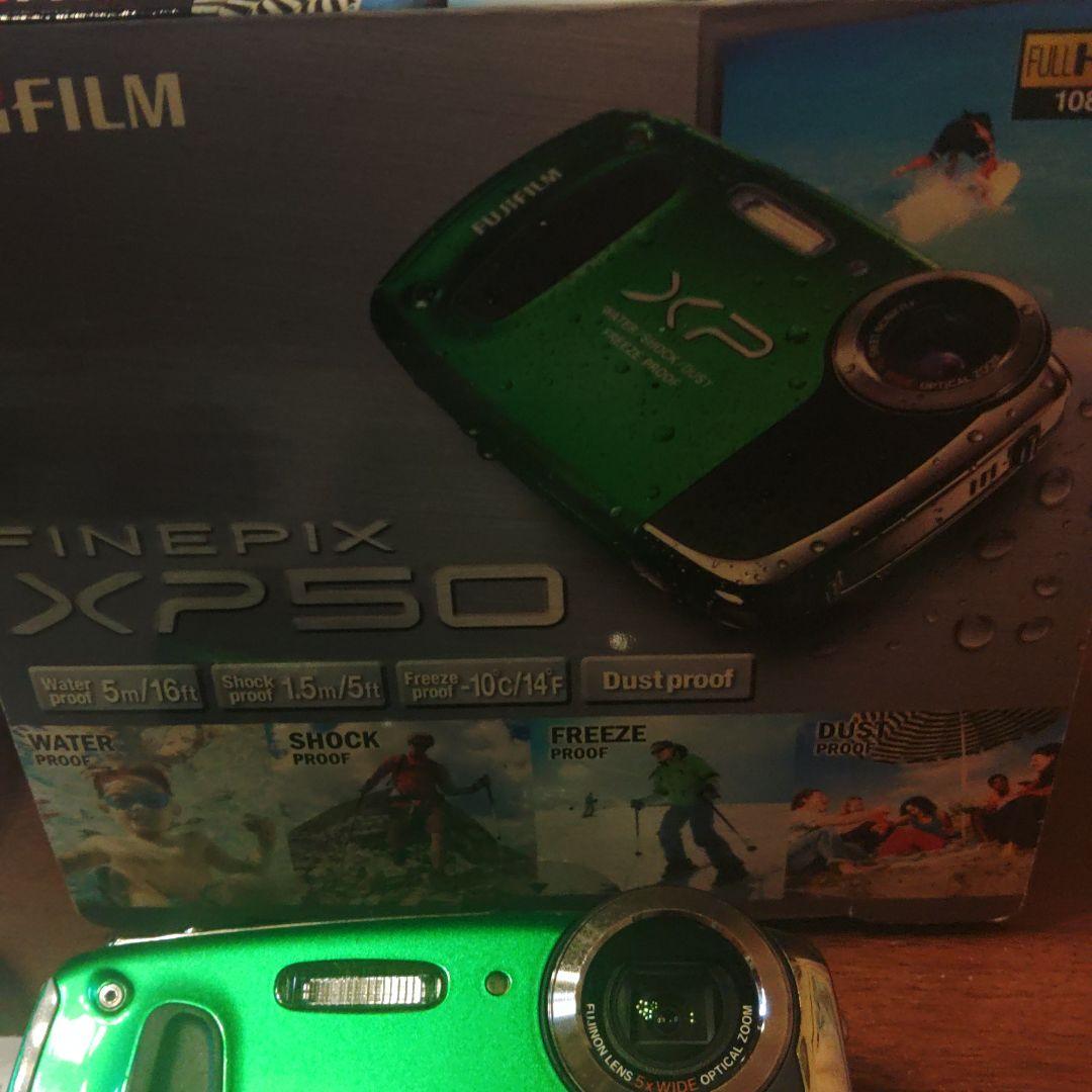 充電器付き★FUJIFILM 富士フィルム FINEPIX XP50
