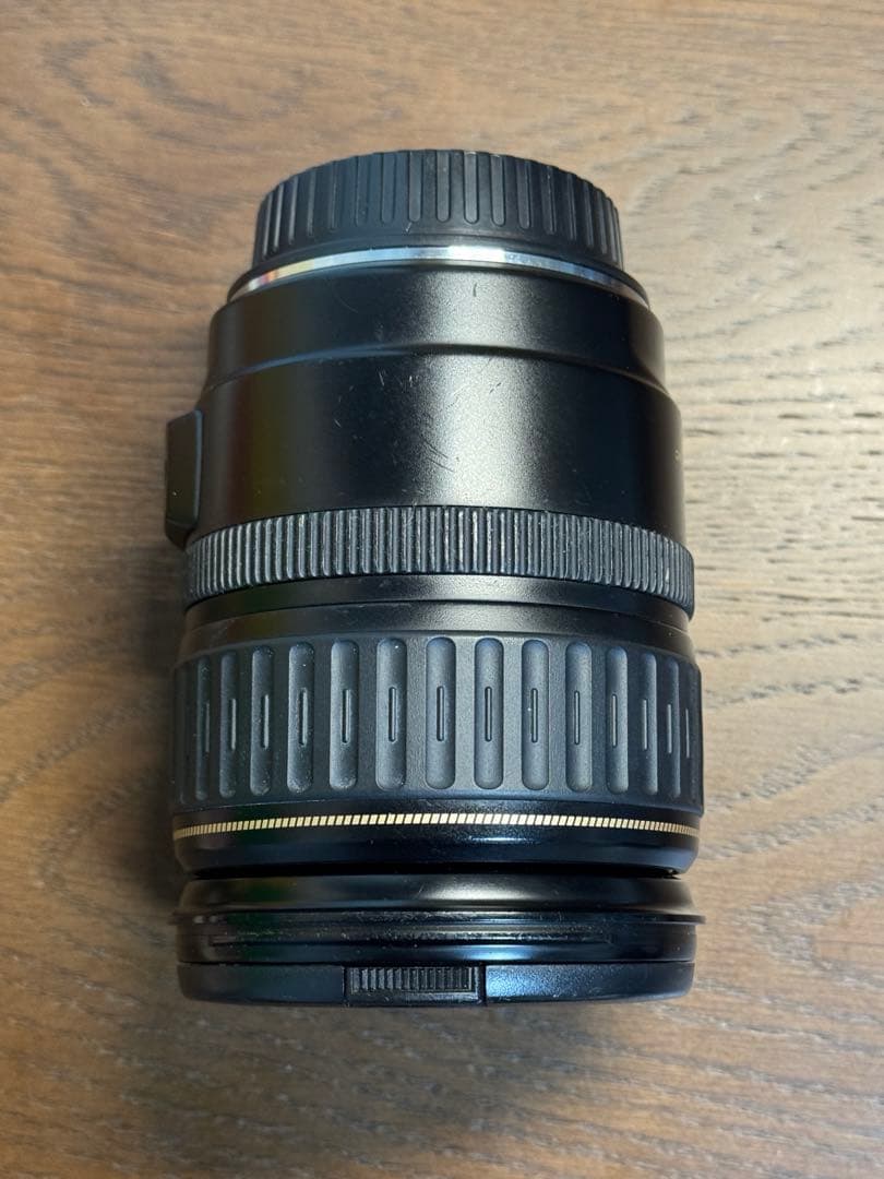 値下げCanon EF 28-135mm f/3.5-5.6 IS ズームレンズ