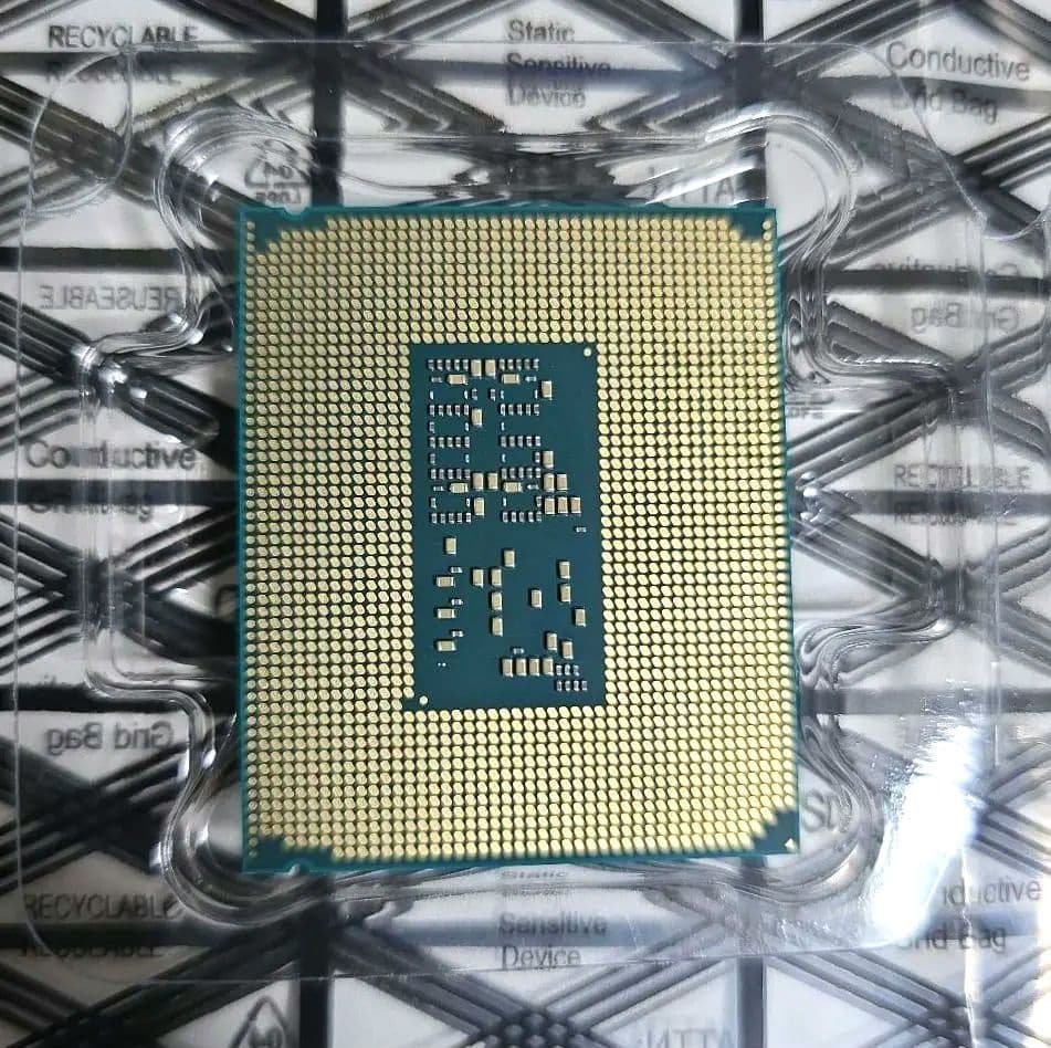 Intel Core ultra9 285k CPU【動作確認済み】