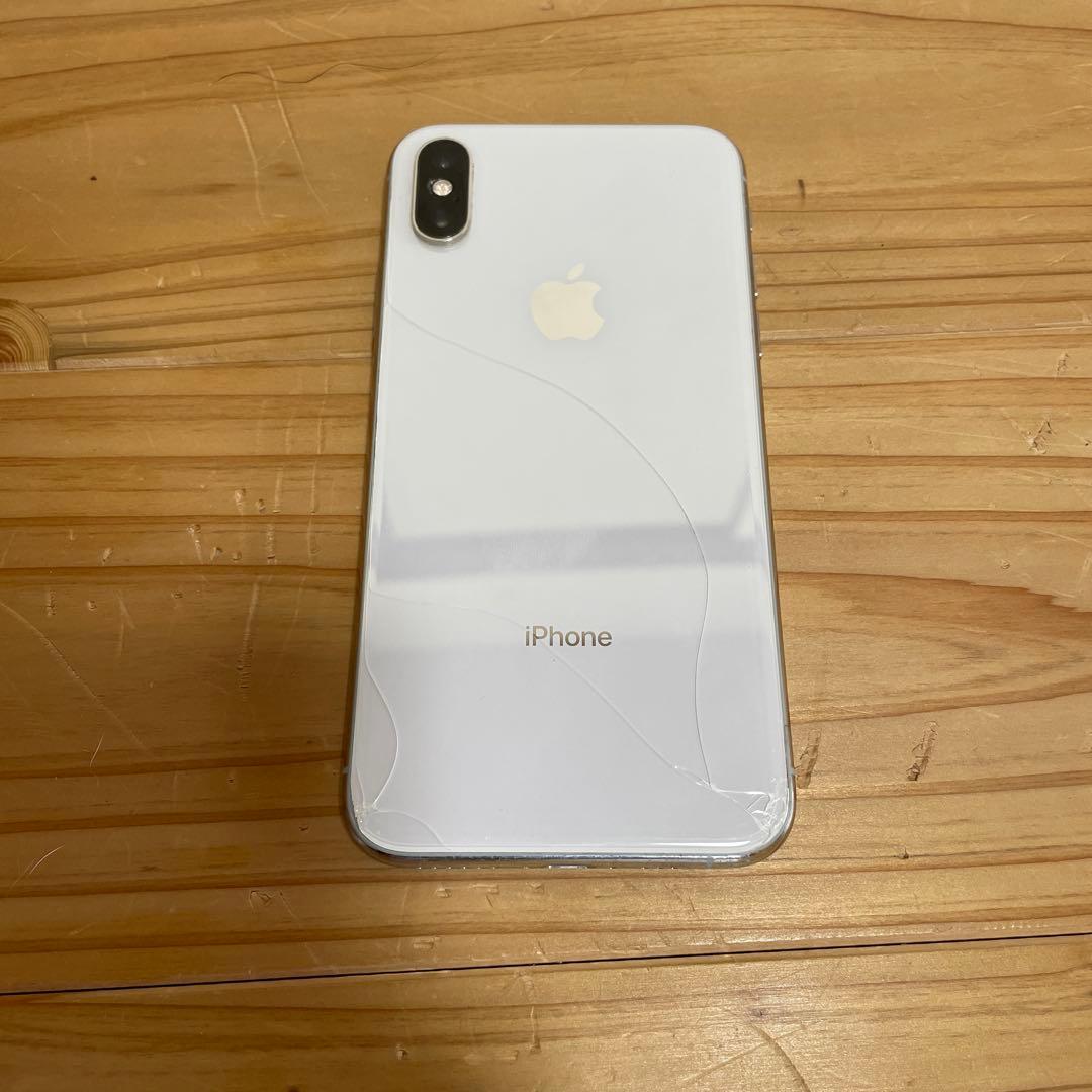 iPhoneXs ブラック、シルバー2台セット　本体 前面・背面ひび割れあり