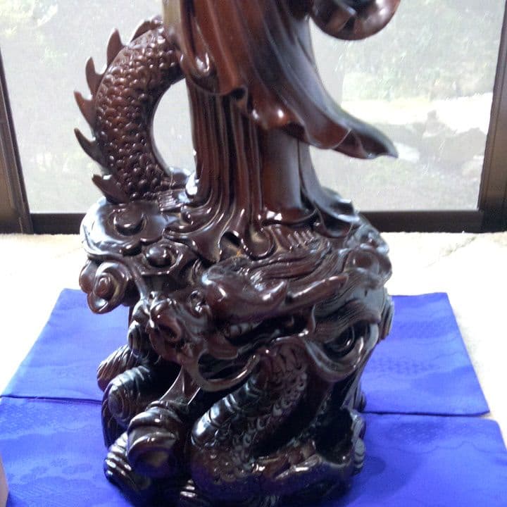 龍、観音一刀彫り紫丹造り