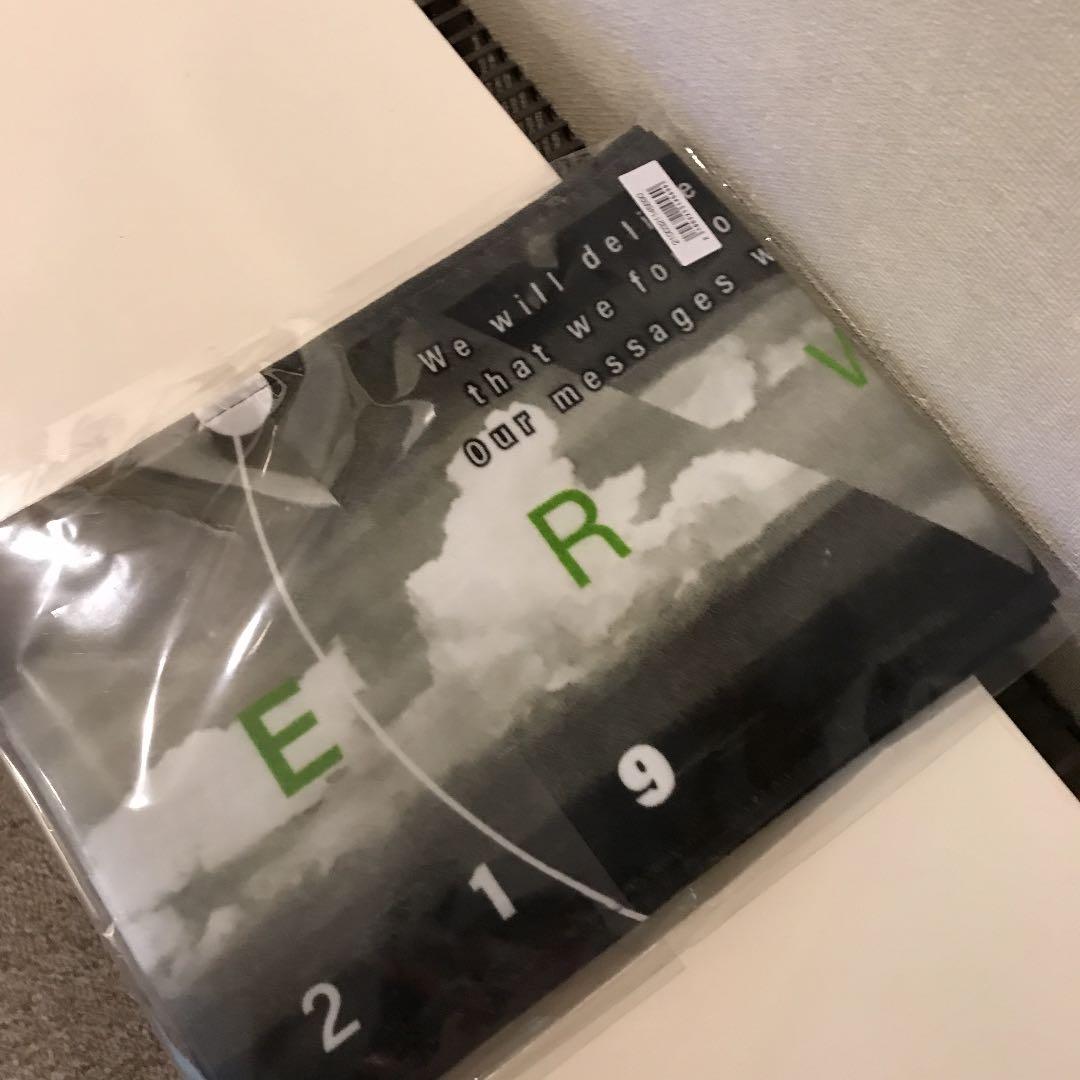 UVERworld 2019,12/19タオル 真太郎カスタムバチ2本