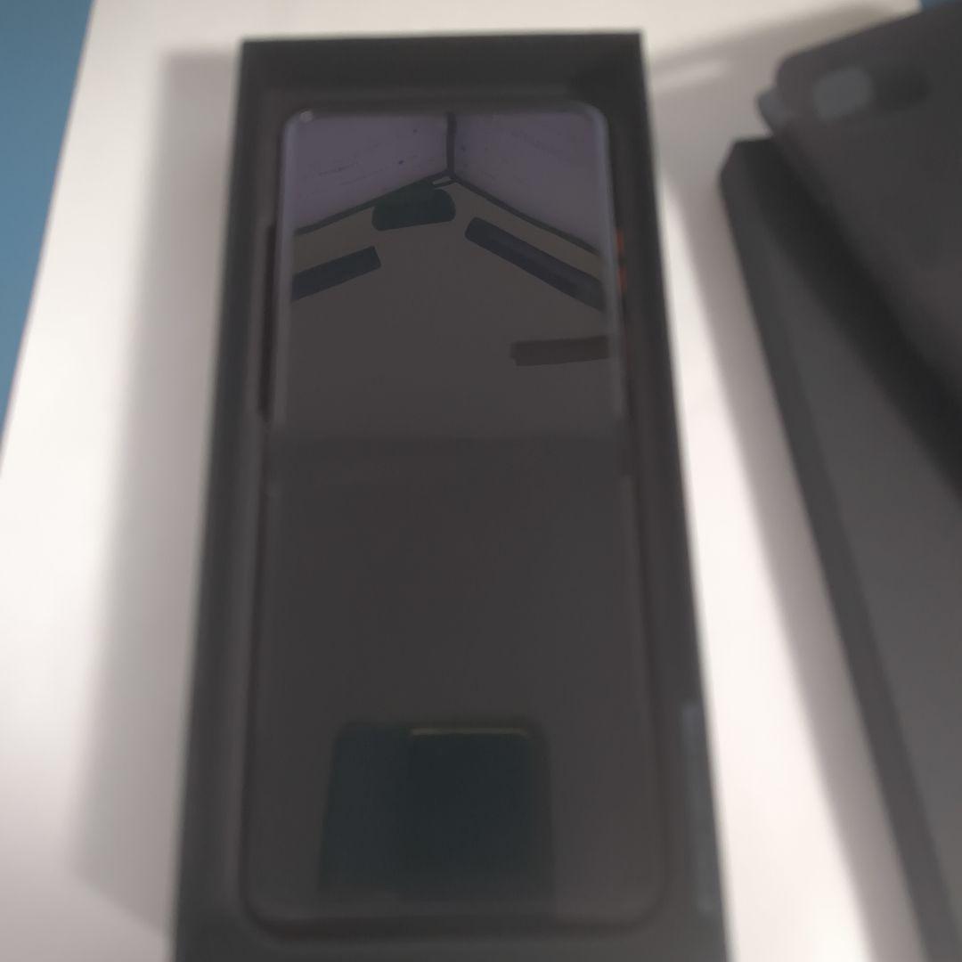 【新品未使用】motorola razr 50s スプリッツオレンジ