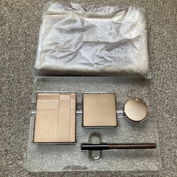 【コスメセット】LUNASOL
