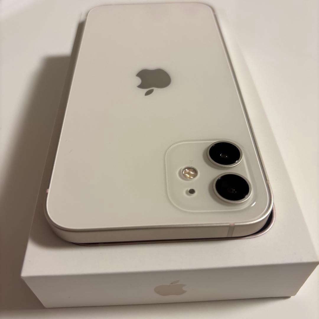 Apple iPhone 12ホワイト 本体