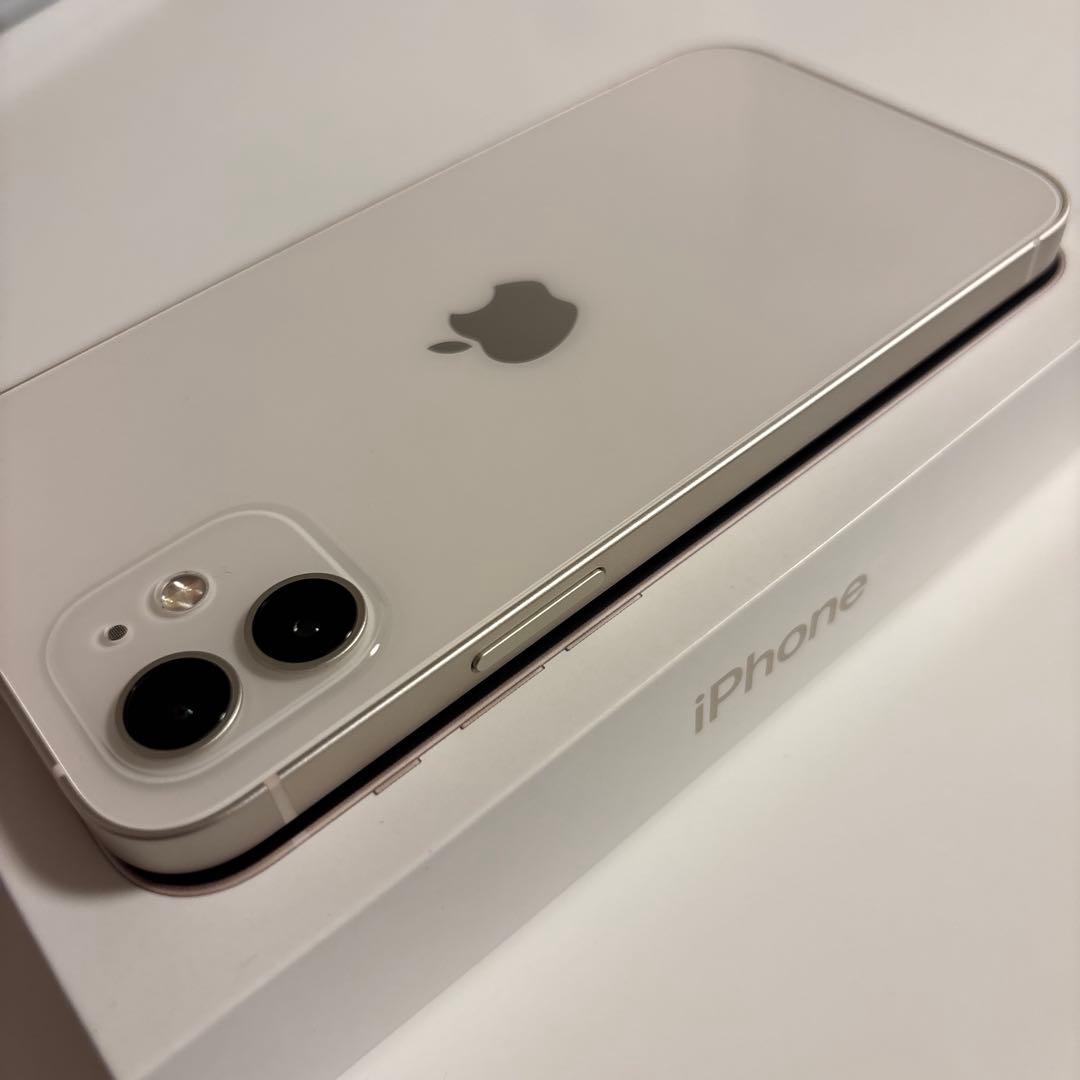 Apple iPhone 12ホワイト 本体