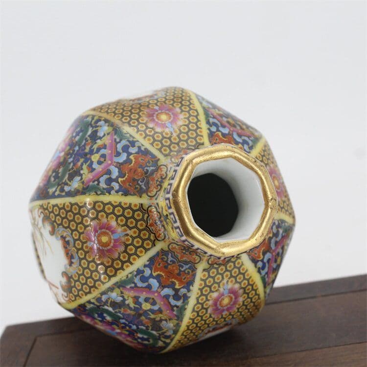 琺瑯彩花鳥八方梅瓶 景徳鎮 陶磁器 装飾品 現代工芸品 美術品 置物