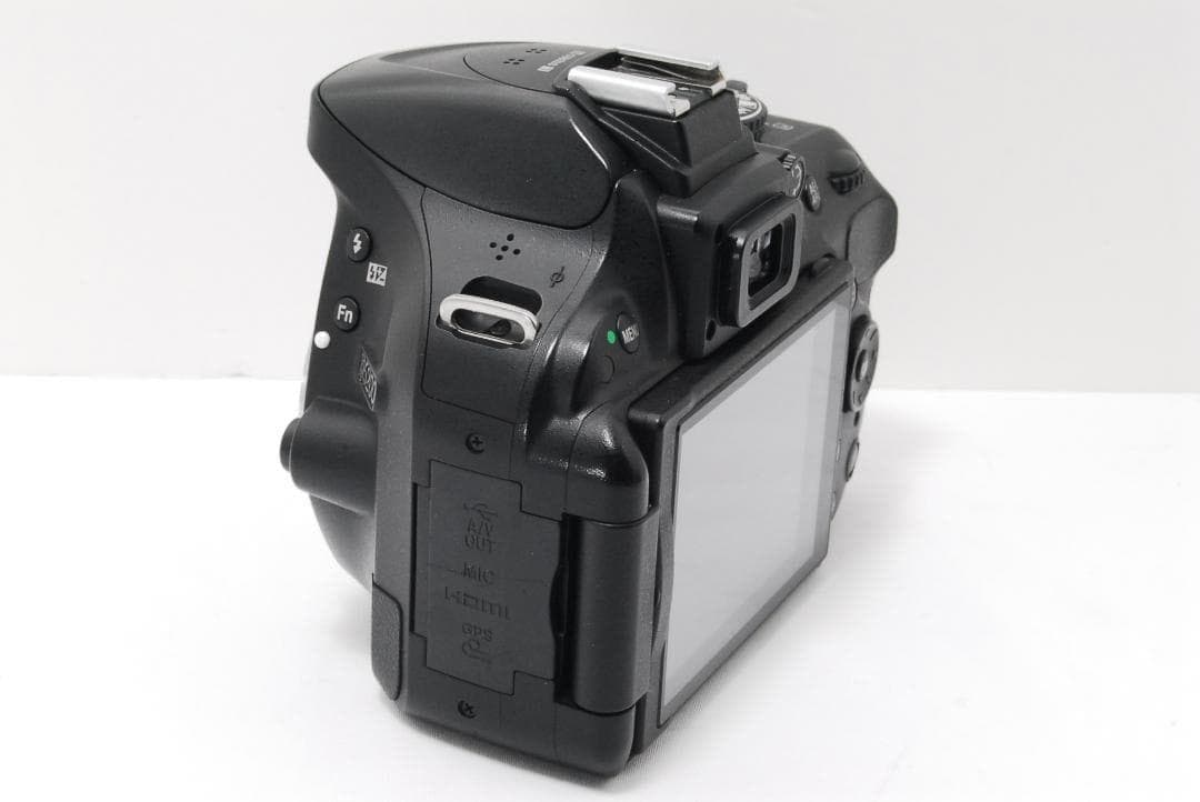 ✨シャッター新品級 Nikon D5200 一眼レフ スマホ転送 シングルレンズ
