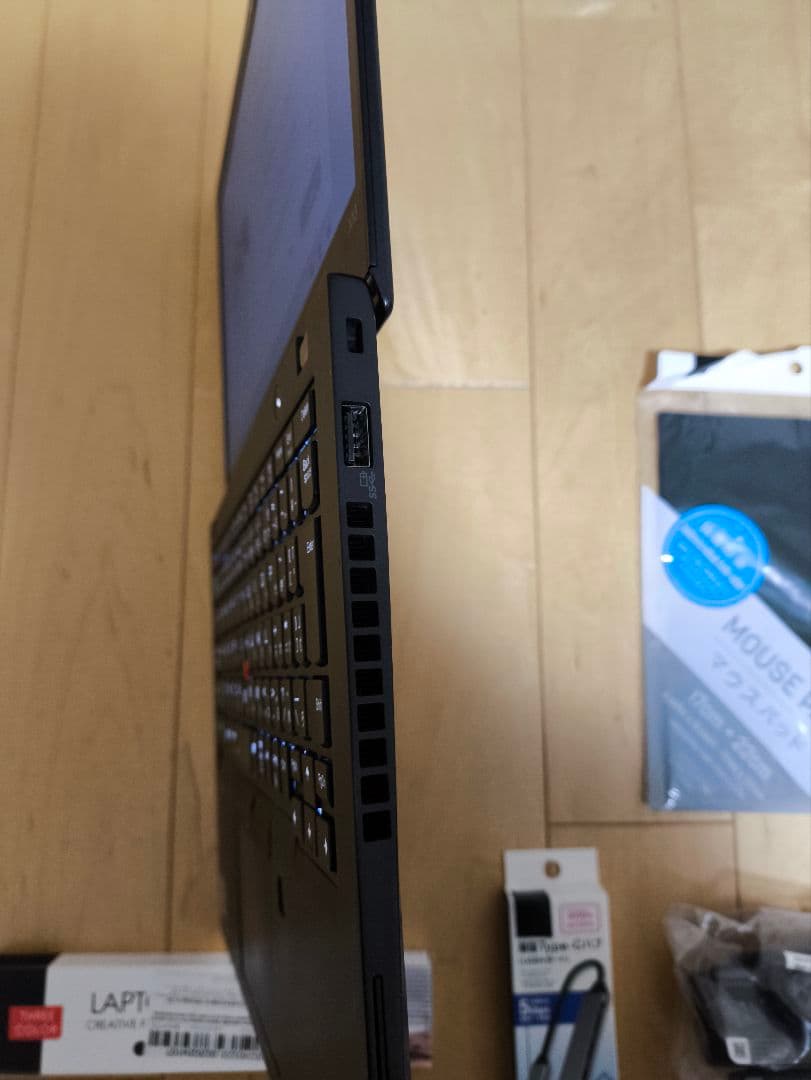 Lenovo X13 第10世代 i7/16GB/ 2.256TB FHD