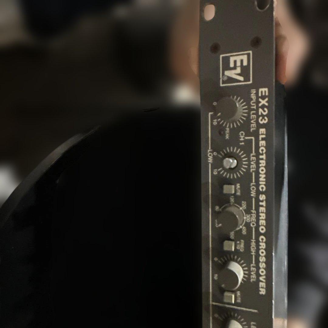 Electro-Voiceの電子ステレオクロスオーバー、EX23