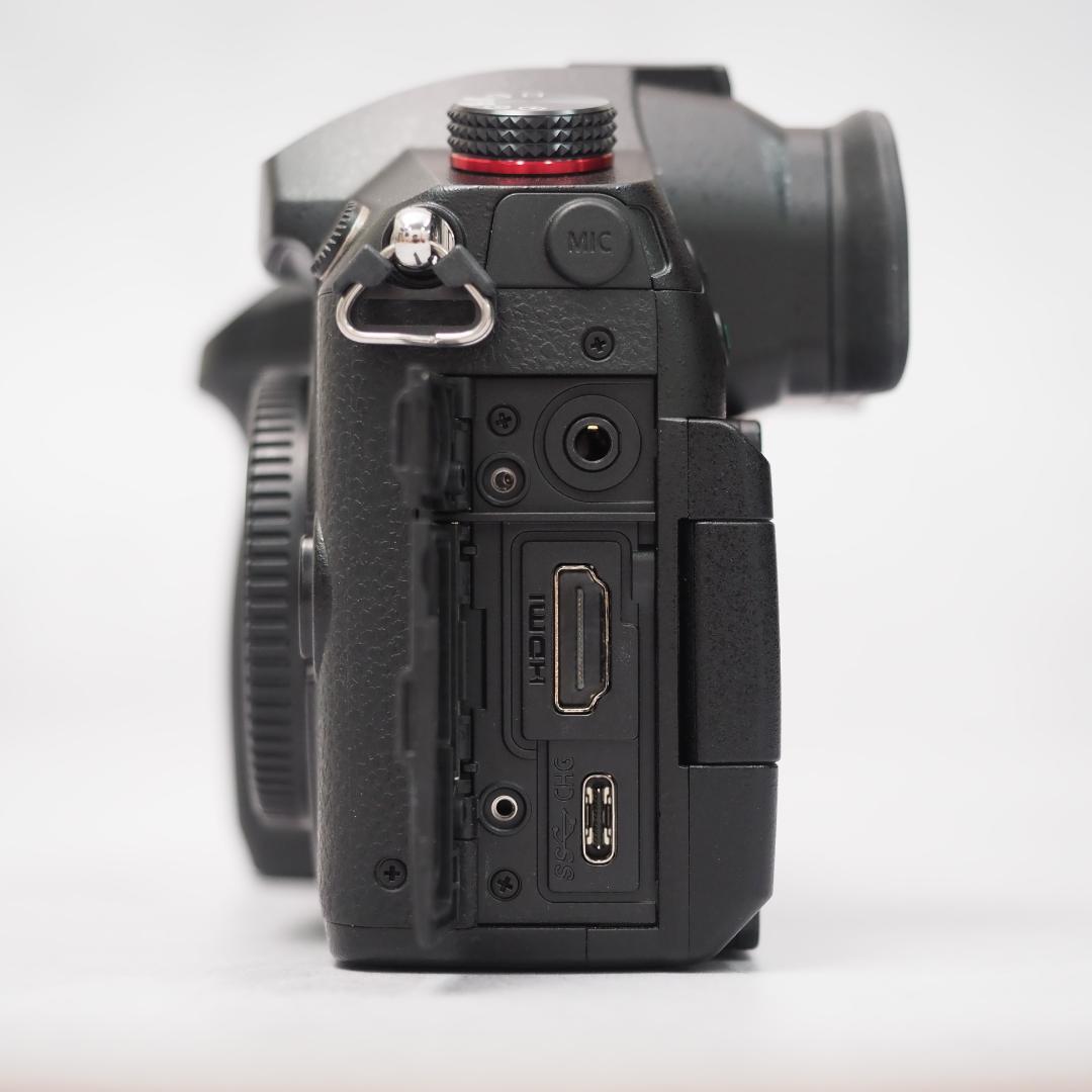 Panasonic LUMIX GH5 II DC-GH5M2（ボディのみ）
