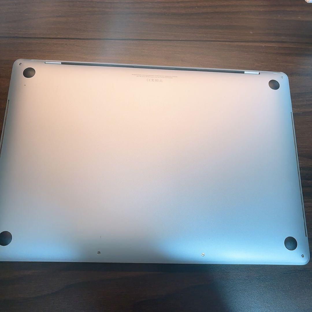 MacBook Pro i7 16インチ（2019）
