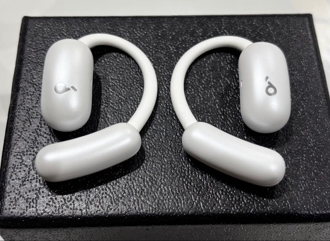 【USED/美品/オマケ付】 Anker Soundcore AeroFit 2