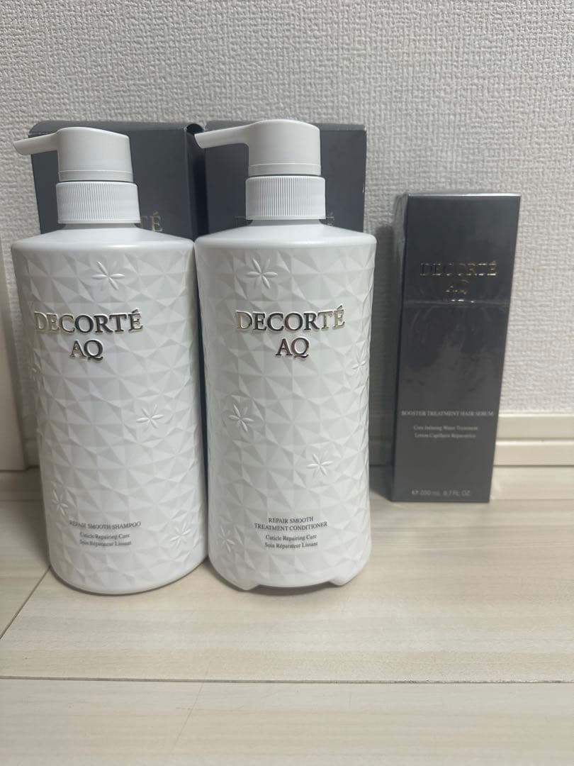 最終値下げ！新品未使用デコルテシャンプー トリートメントヘア美容液３点セット