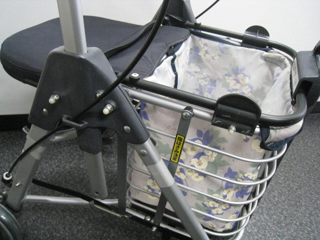 幸和製作所 テイコブ リトルワゴン WAW07 歩行車 ①