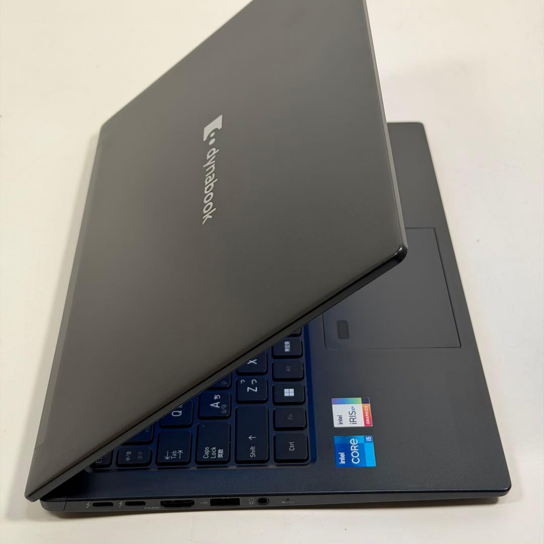 30.G83/HU 超軽量 i5-11世代 16G512G Office2024