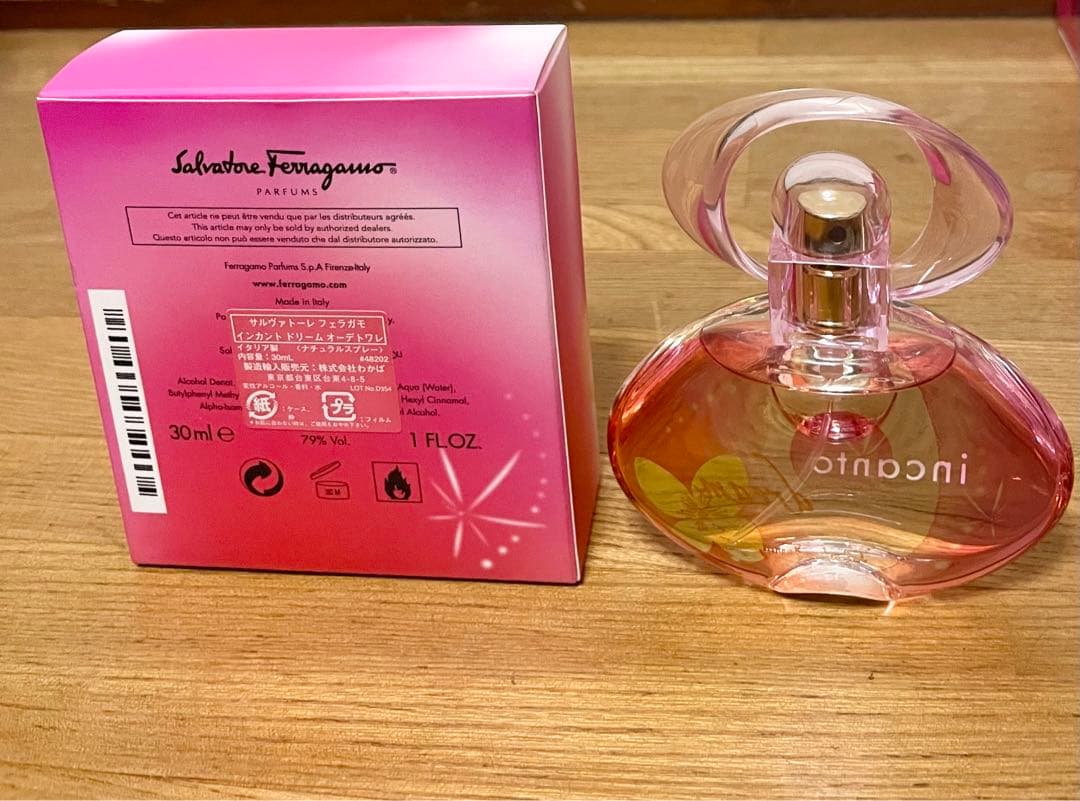 新品　サルヴァトーレフェラガモ　インカントドリーム　 香水　30ml