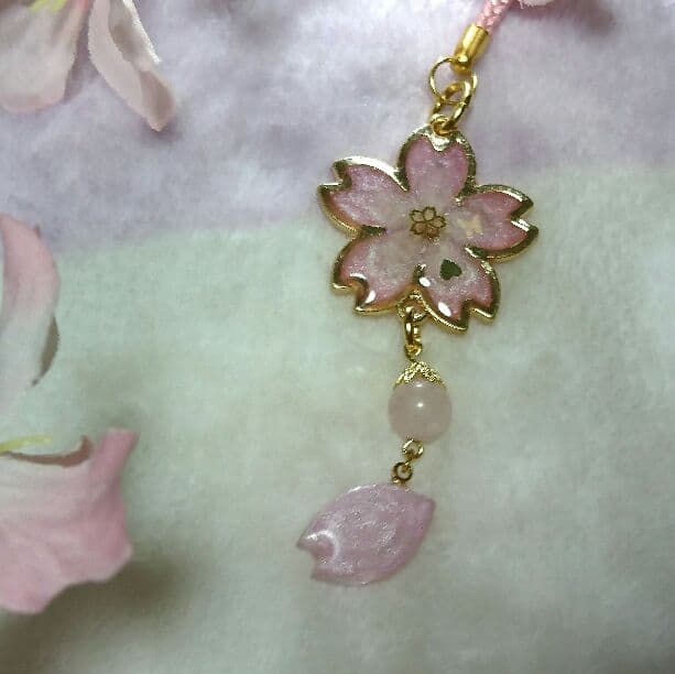 再販可能♪ローズクォーツ と 桜 の ストラップ ❀✿