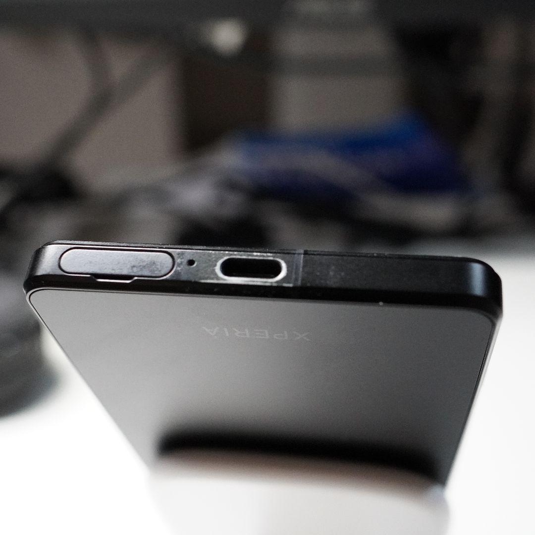 Sony Xperia 1 IV 純正ケース付き