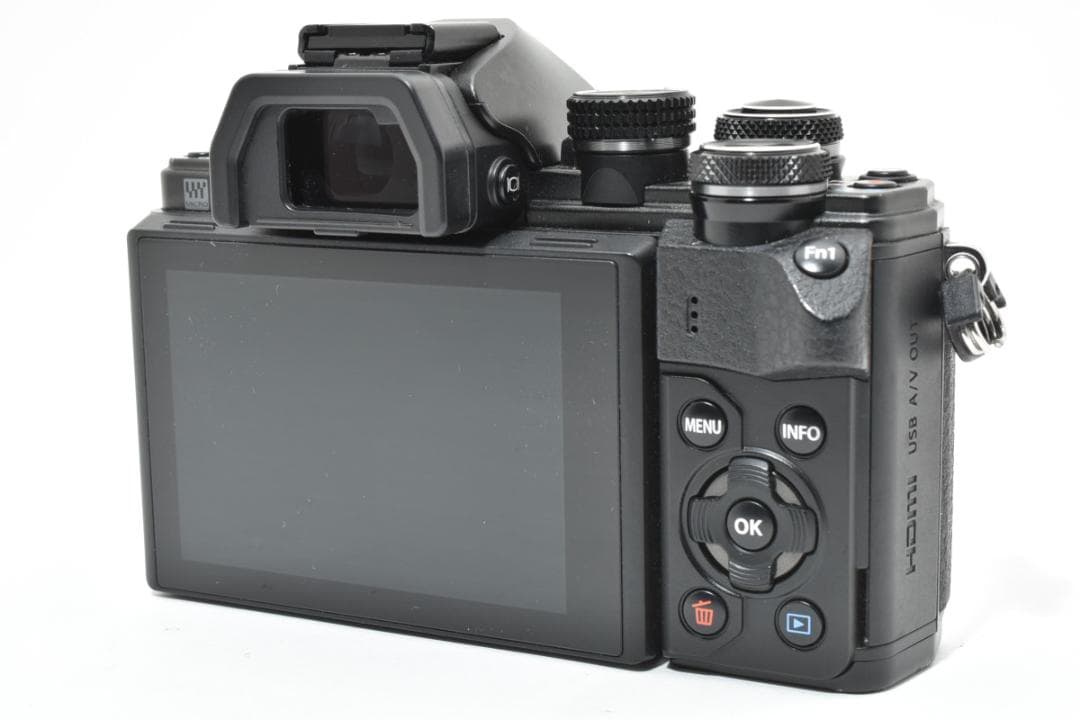 OLYMPUS OM-D E-M10 MarkII カメラ #11473