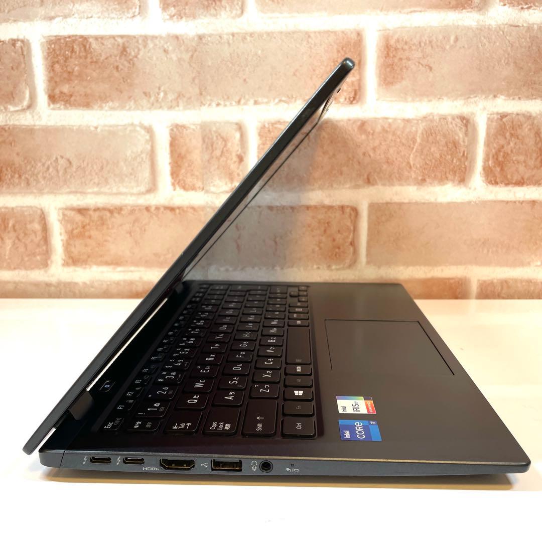★第11世代Corei7★ 美品 軽量856g dynabook VV8