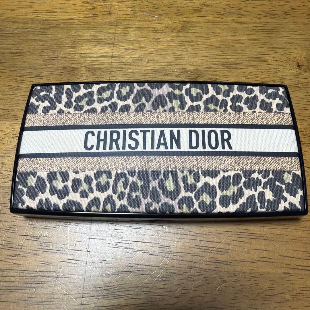 DIOR 001 ミッツァ　エディション　アイシャドウ　本物　新品