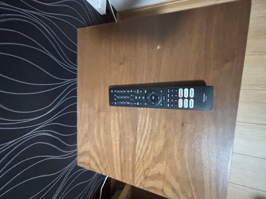 大画面液晶テレビ Hisense 50インチ　壁掛け用！