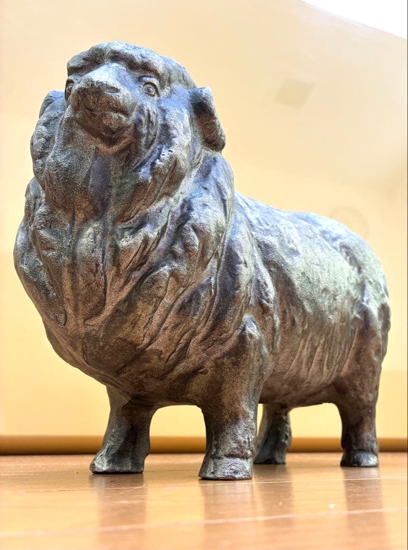 金属製 羊 ラム 置物 約26cm 重3.8kg 重厚感あり インテリアオブジェ