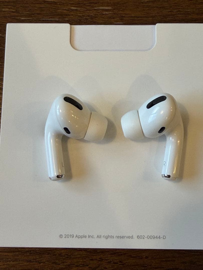 【polis】AirPods Pro 第1世代