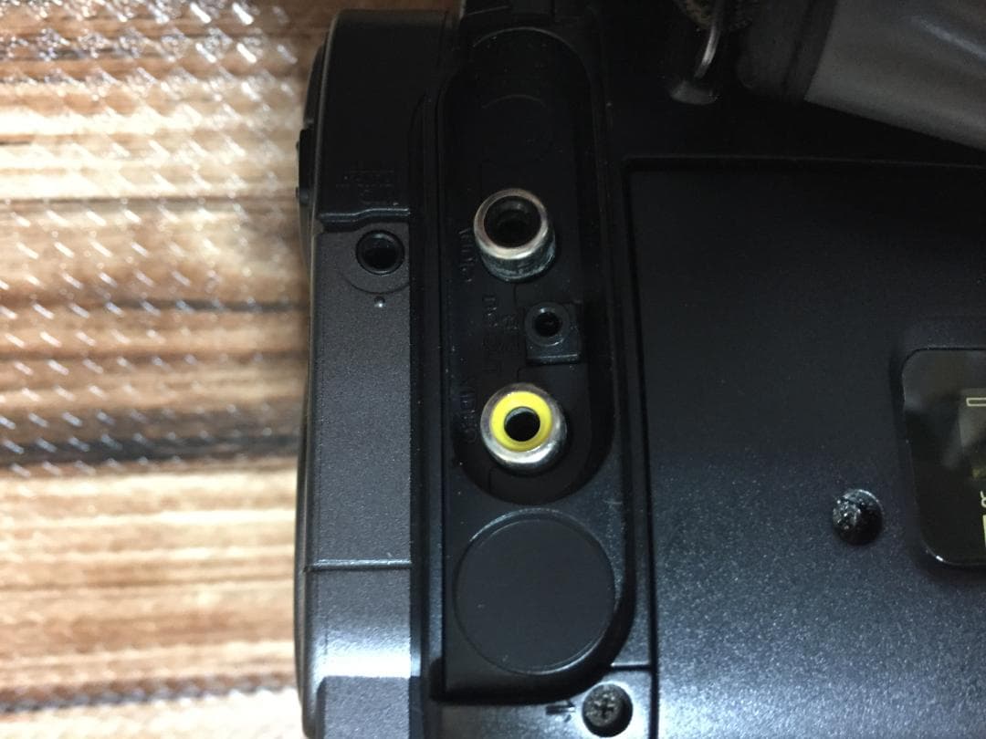 撮影再生ダビングOK　美品　SONY　CCD-TR280　付属品有　XR・Hi8