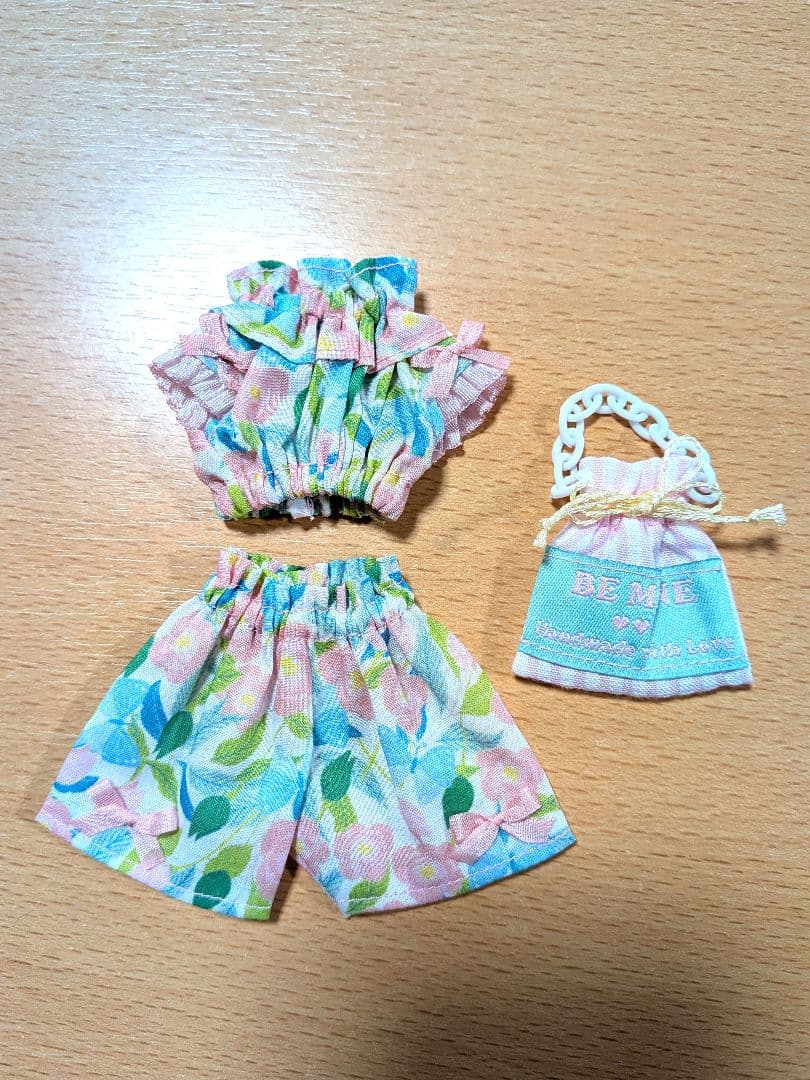 人気作家様 1/6ドールサイズ お洋服4着セット