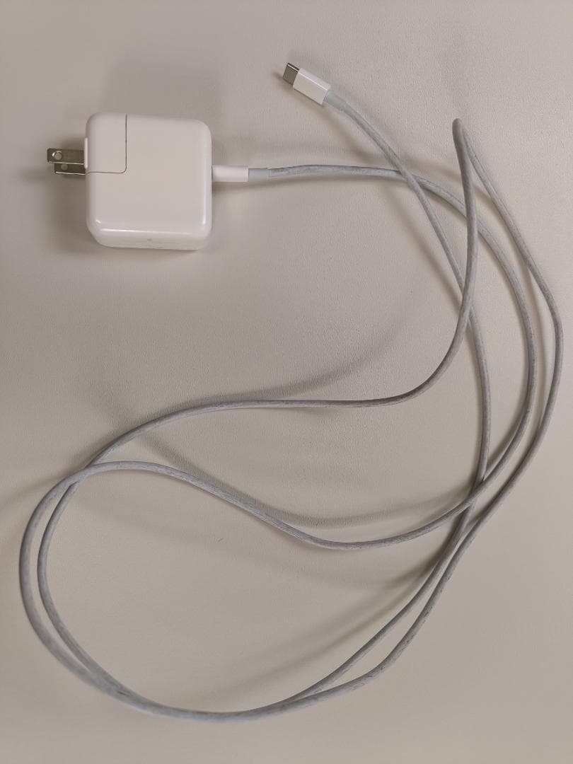 【お得】MacBook Pro 13 2.8GHz i7/16GB/1TB
