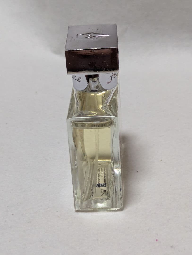 フィクションズロンドンShe Knew He Was Forever EDP
