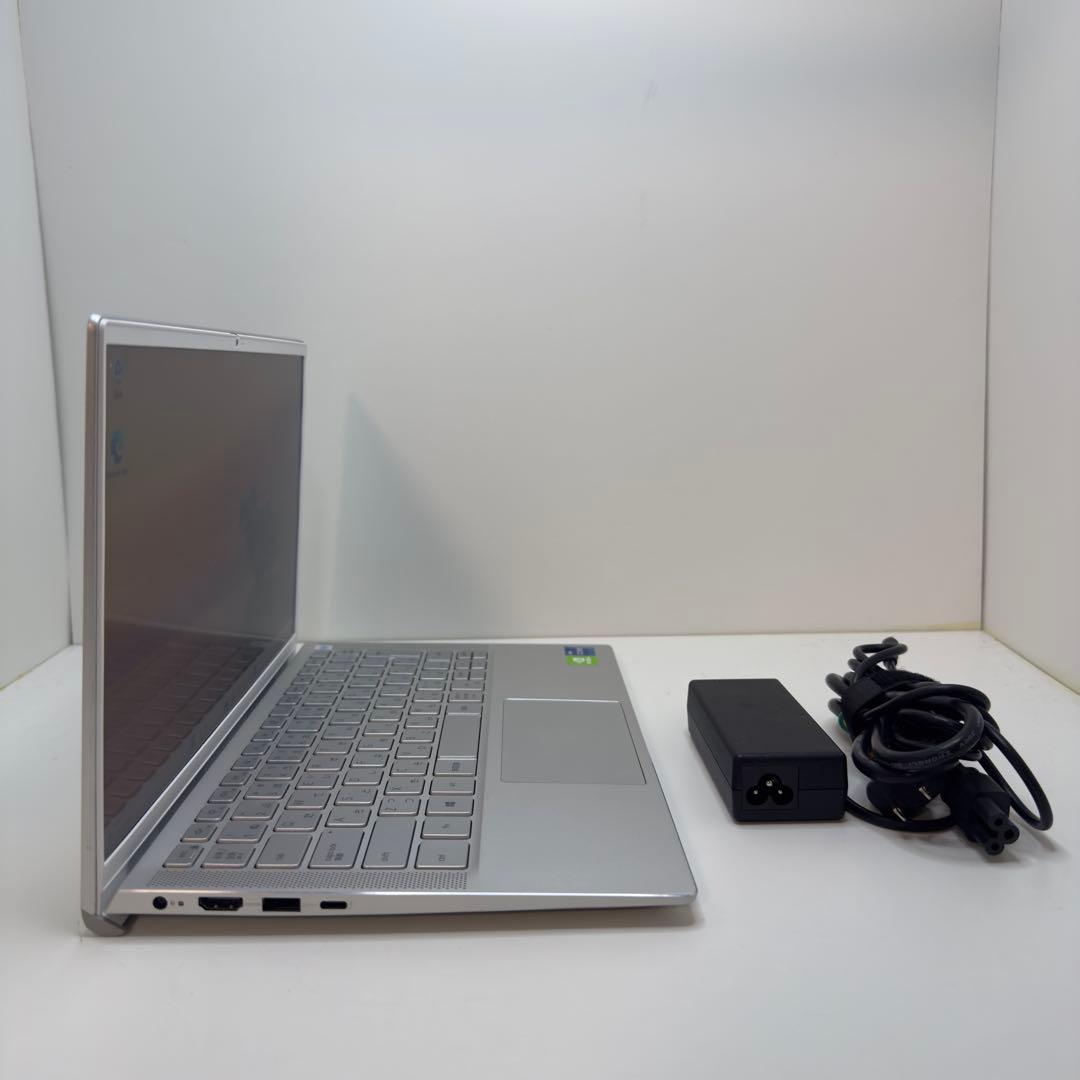 Windowsノート本体 Dell Inspiron 7300