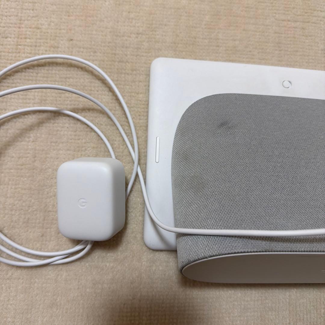 Google NestHubMax とNest Mini（第2世代）セットです。