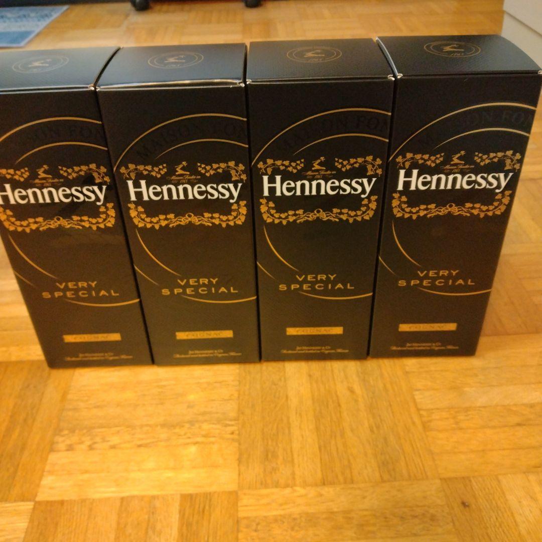 Hennessy Very Special 4本セット　700ミリリットル