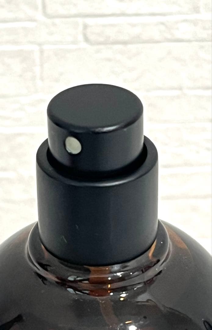 ほぼ未使用 イソップ Aesop ヒュイル オードパルファム 50ml 香水