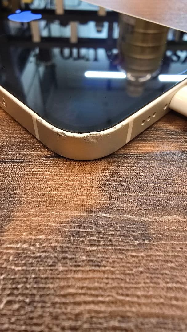 Apple iPhone 13 スターライトホワイト 128GB SIMフリー