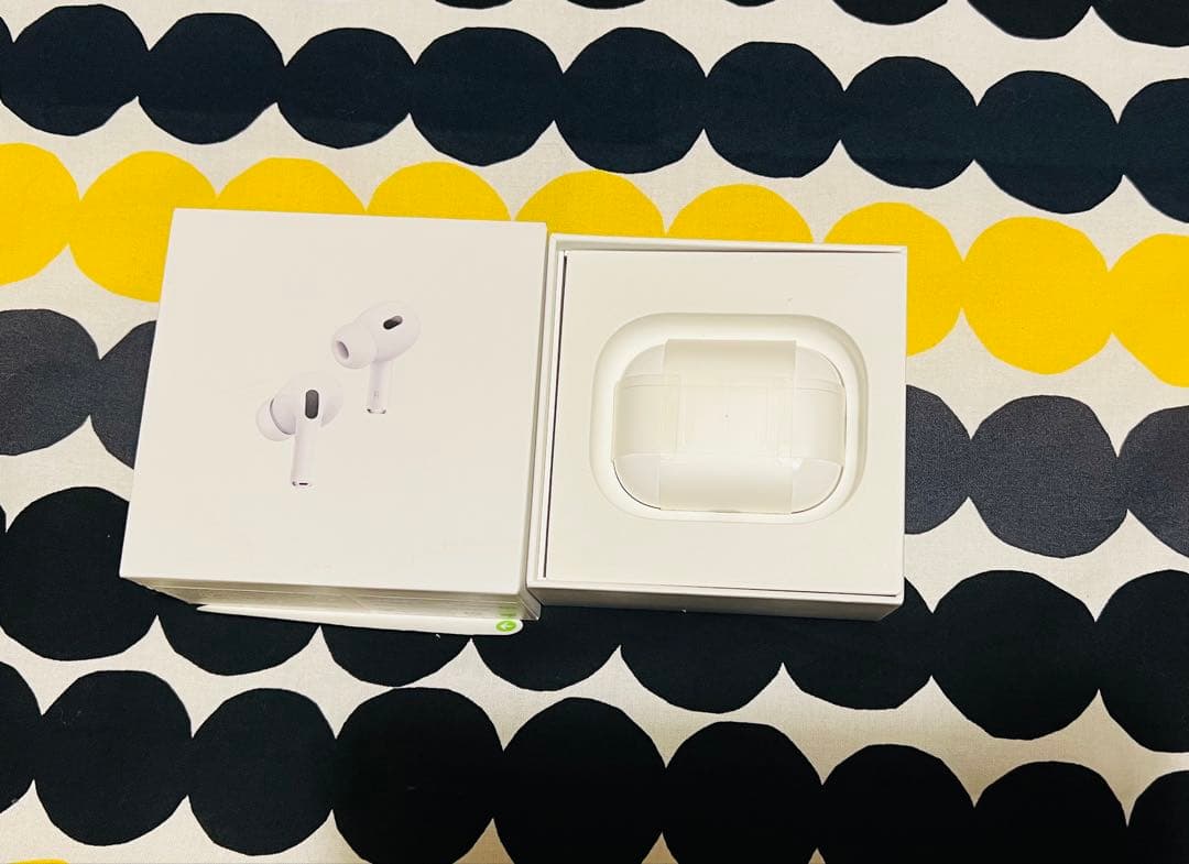 【値下げ】AirPodsPro第2世代本体・左耳のみ充電ケース付き