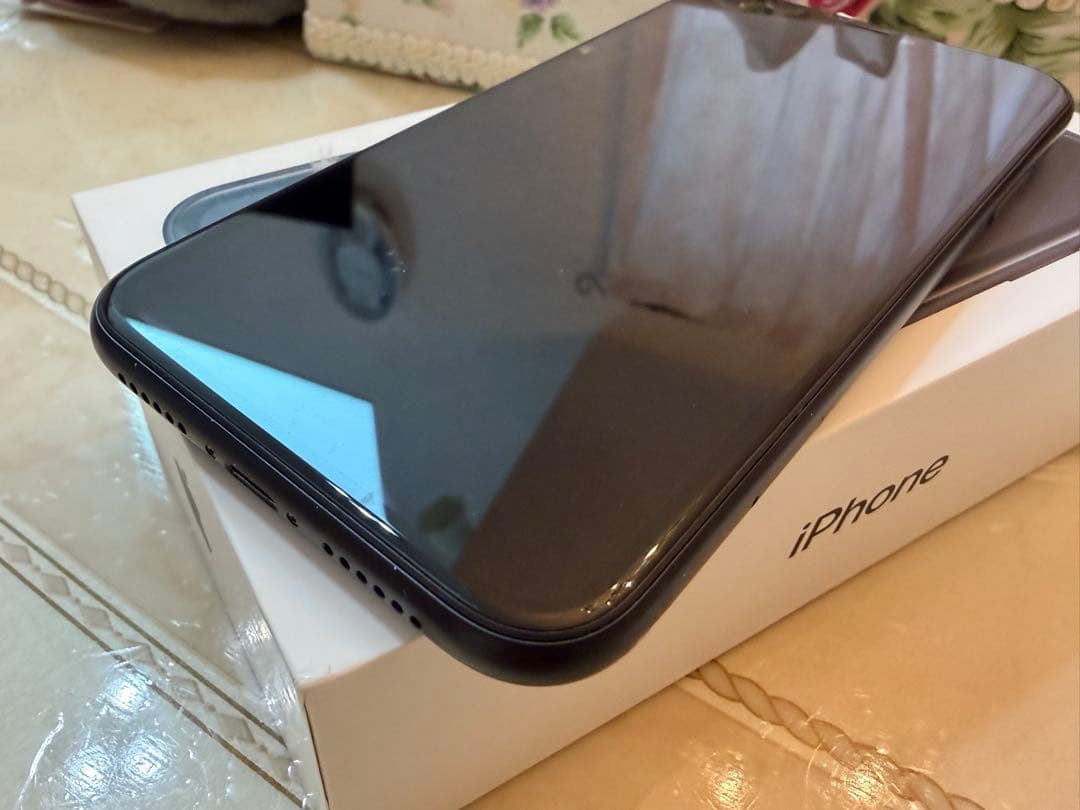 Apple iPhone XR ブラック 64GB　バッテリー容量89%
