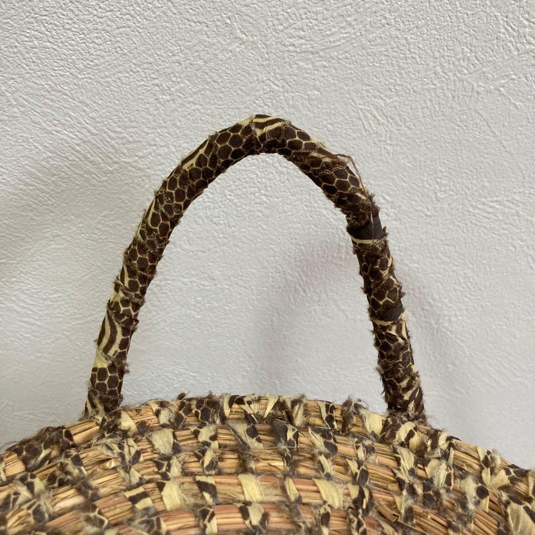【匿名配送】アフリカ　水草　ハンドメイド　フタ付きバスケット