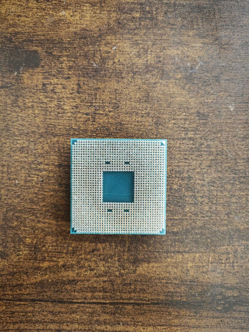 AMD Ryzen 7 5700X ジャンク品 /動作未確認/通電するが起動せず