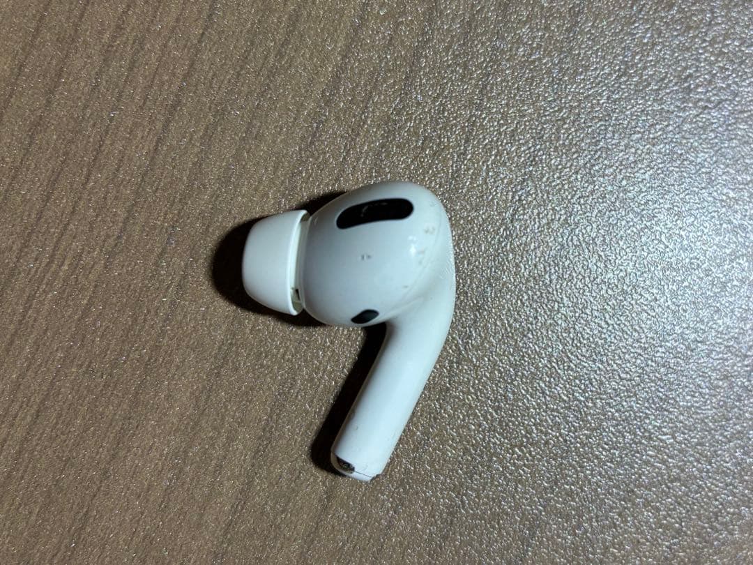 AirPods pro本体 ホワイト 充電ケース付き