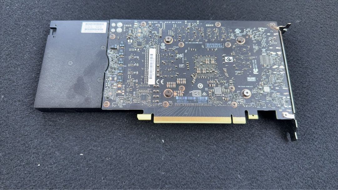NVIDIA Quadro RTX 4000 グラフィックボード