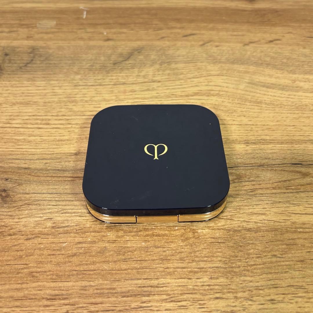 クレドポー プードルコンパクトエサンシエル フェイスパウダー