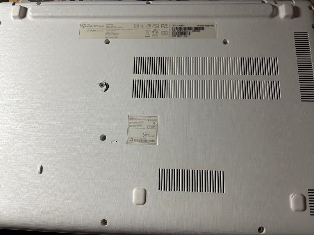 【美品】Gateway ノートパソコン　NE573-N14G/F 1TB