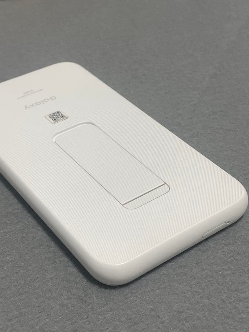 ★美品！Galaxy 5G Mobile Wi-Fi SCR01（ホワイト）★