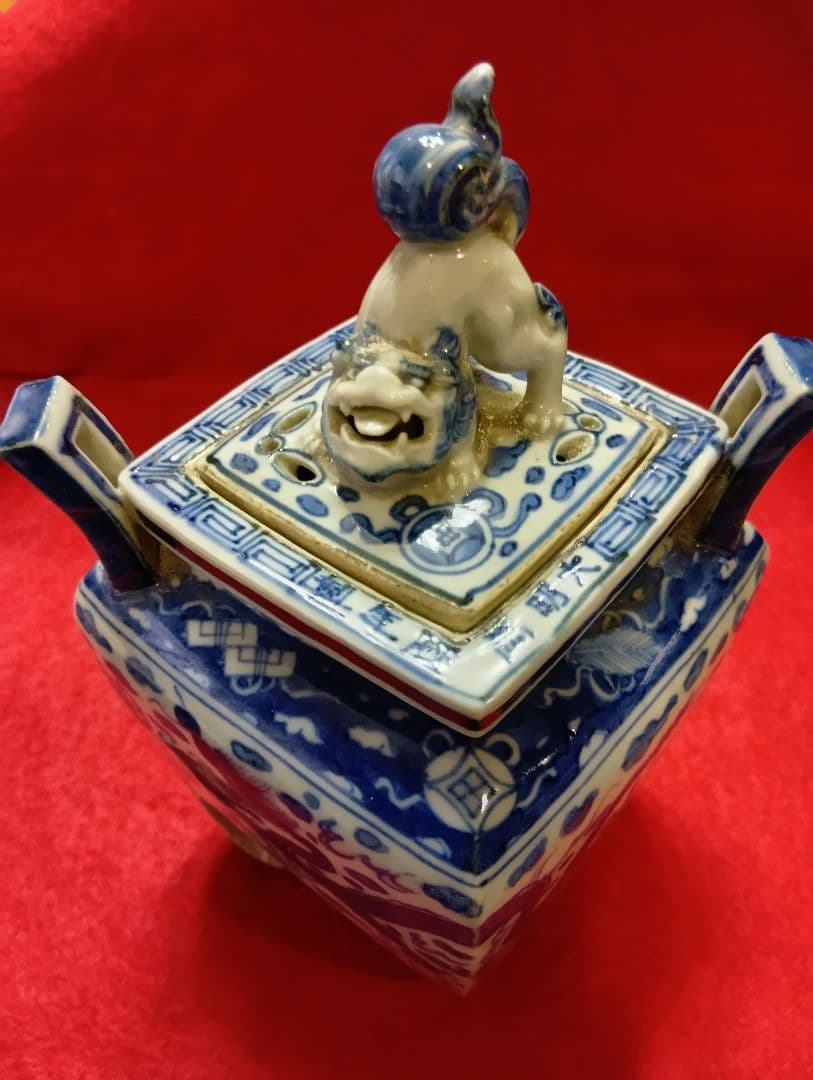 松⚫中国美術　[龍図染付獅子香炉]　高約17cm