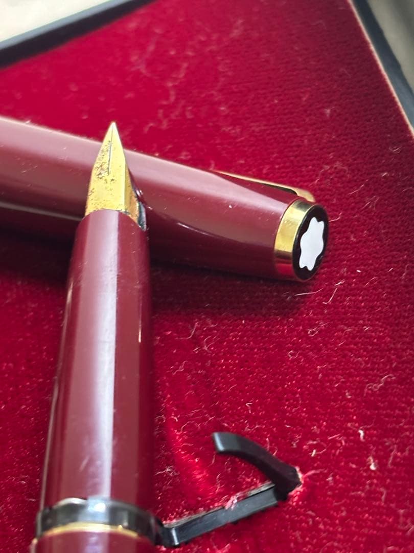 Montblanc 万年筆 赤　現状品