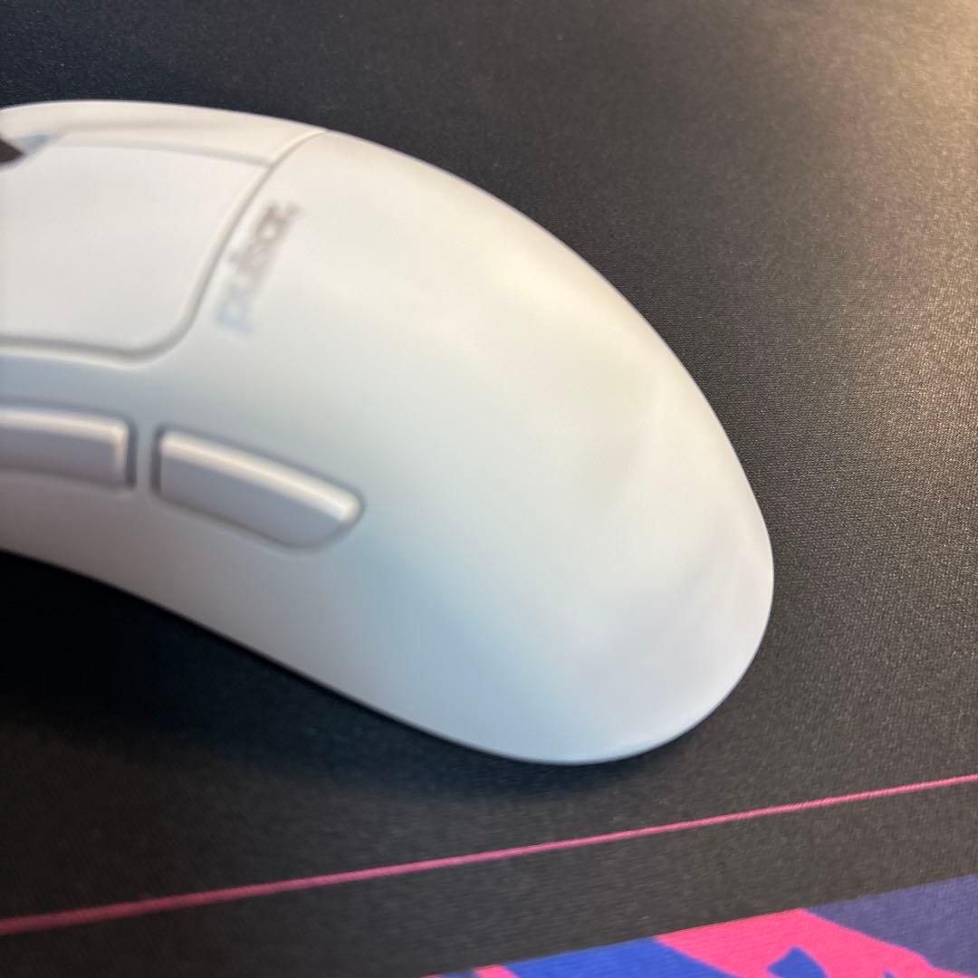 pulsar Xlite V3 サイズ2 ワイヤレスゲーミングマウス